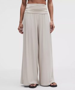 %e7%81%ab%e7%88%86%e9%a2%84%e8%ad%a6%ef%bc%81lululemon99%e7%a5%9e%e6%ac%be%e8%bf%9e%e4%bd%93%e8%a3%a4%ef%bc%8c%e4%b8%80%e4%bb%b6%e8%a1%a3%e6%9c%8d%e4%b8%a4%e7%a7%8d%e7%a9%bf%e6%b3%95